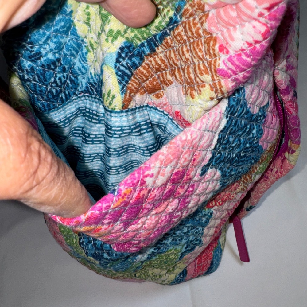 NWT Vera Bradley Hadley Tote Superbloom Floral Quilted Cotton Shoulder Bag $98 - Picture 8 of 10